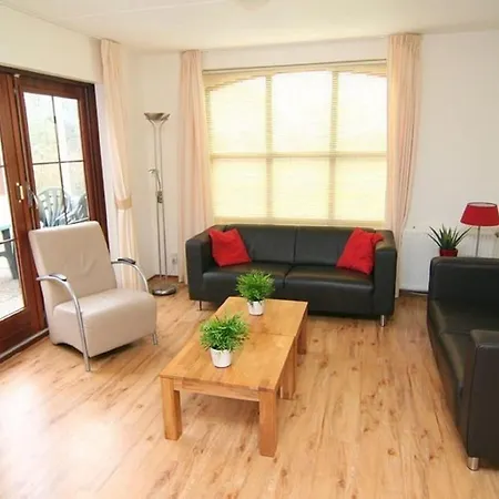 In Texel Near Dunes & Water Holiday home *